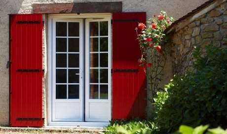 Installation de menuiseries et fermetures sur mesure à Bollène