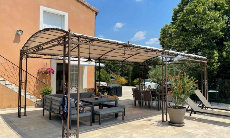 Installation de toile pergola Salsa - Bollène - ODE Diffusion