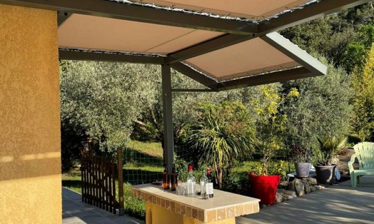 Pose de pergola Lindy - Bollène - ODE Diffusion